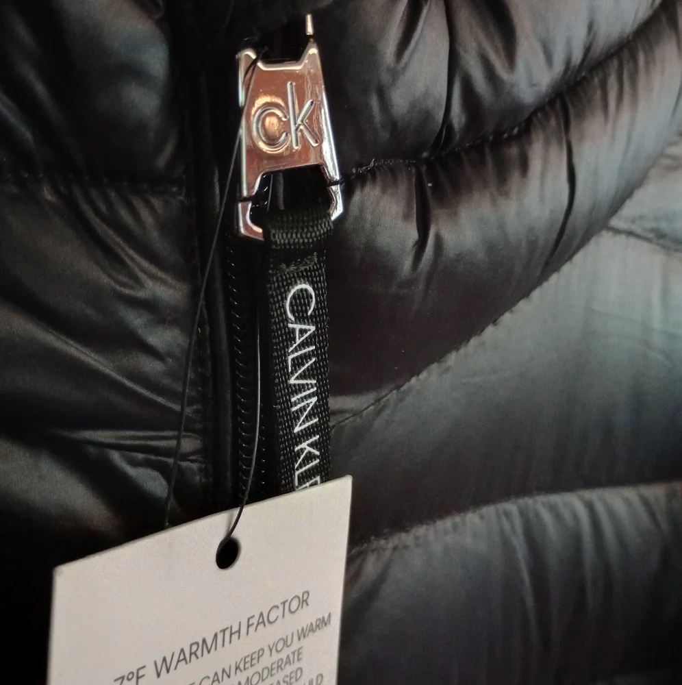 Calvin Klein Black Puffer Jacket Sleek Quilted Design - Picture 6 of 9